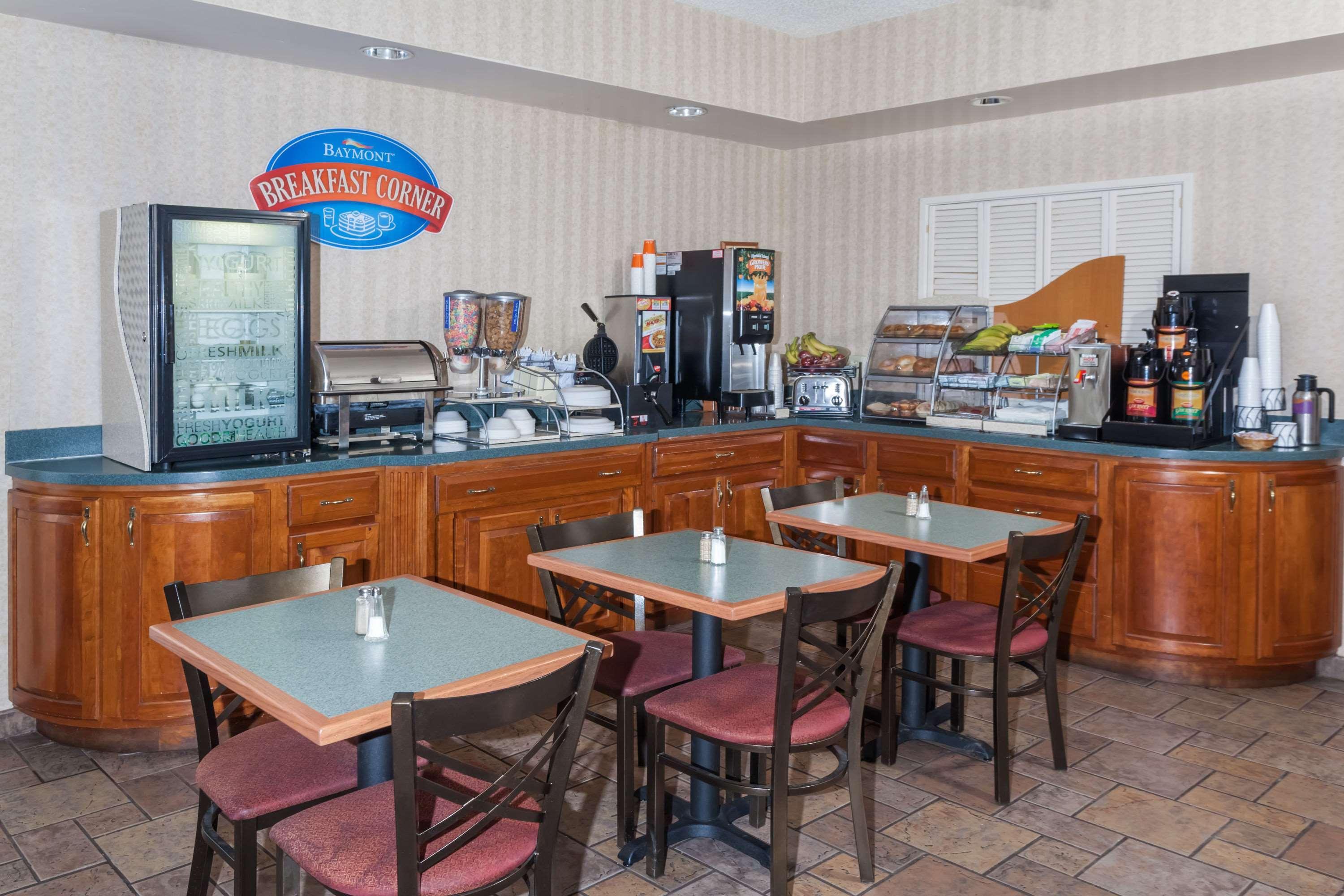 Baymont By Wyndham - Purdue Hotel 2*