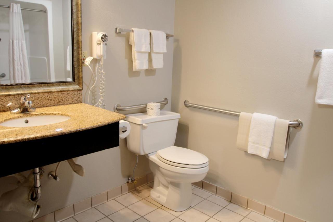 Baymont By Wyndham - Purdue 2*